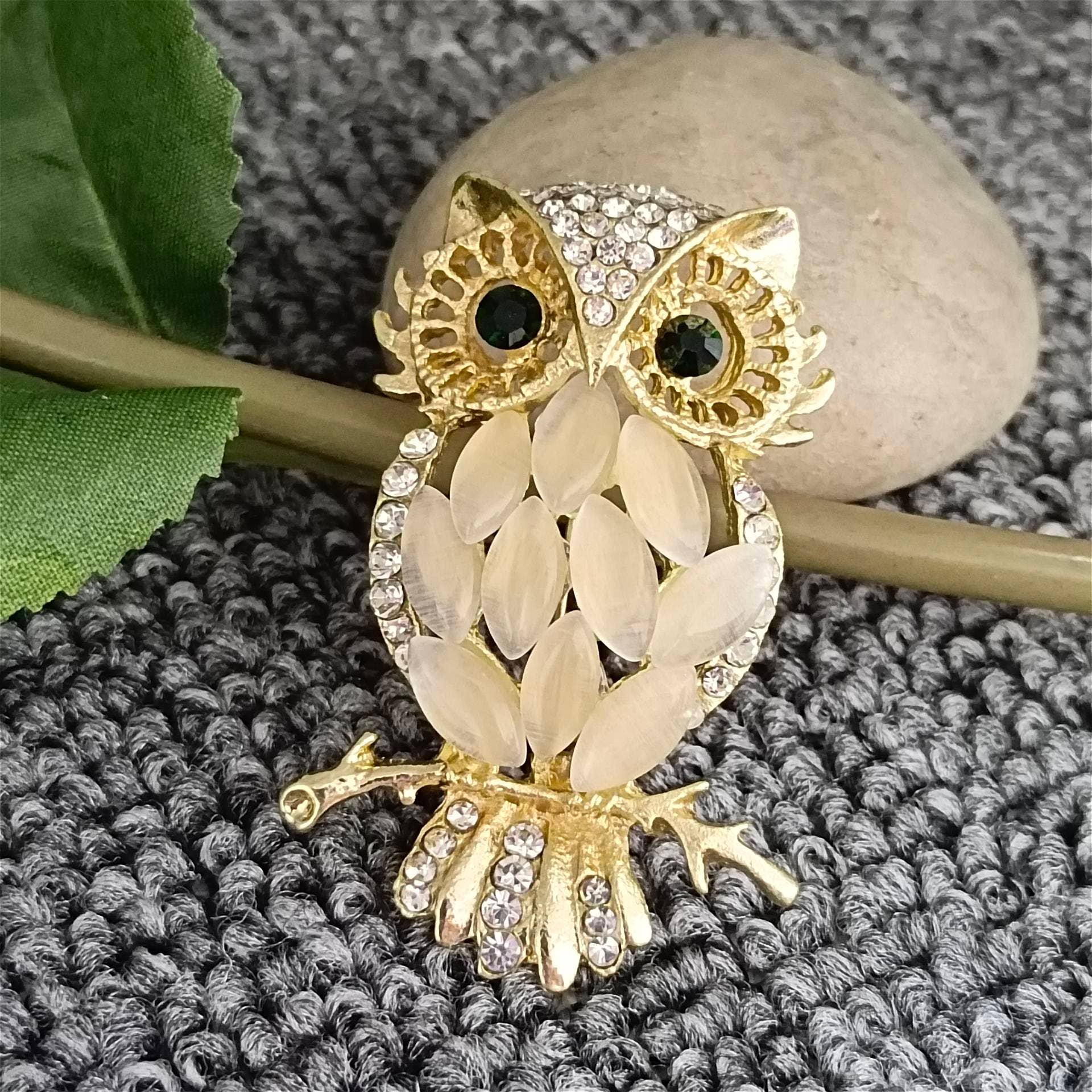 Rhinestone Owl Brooch: Golden