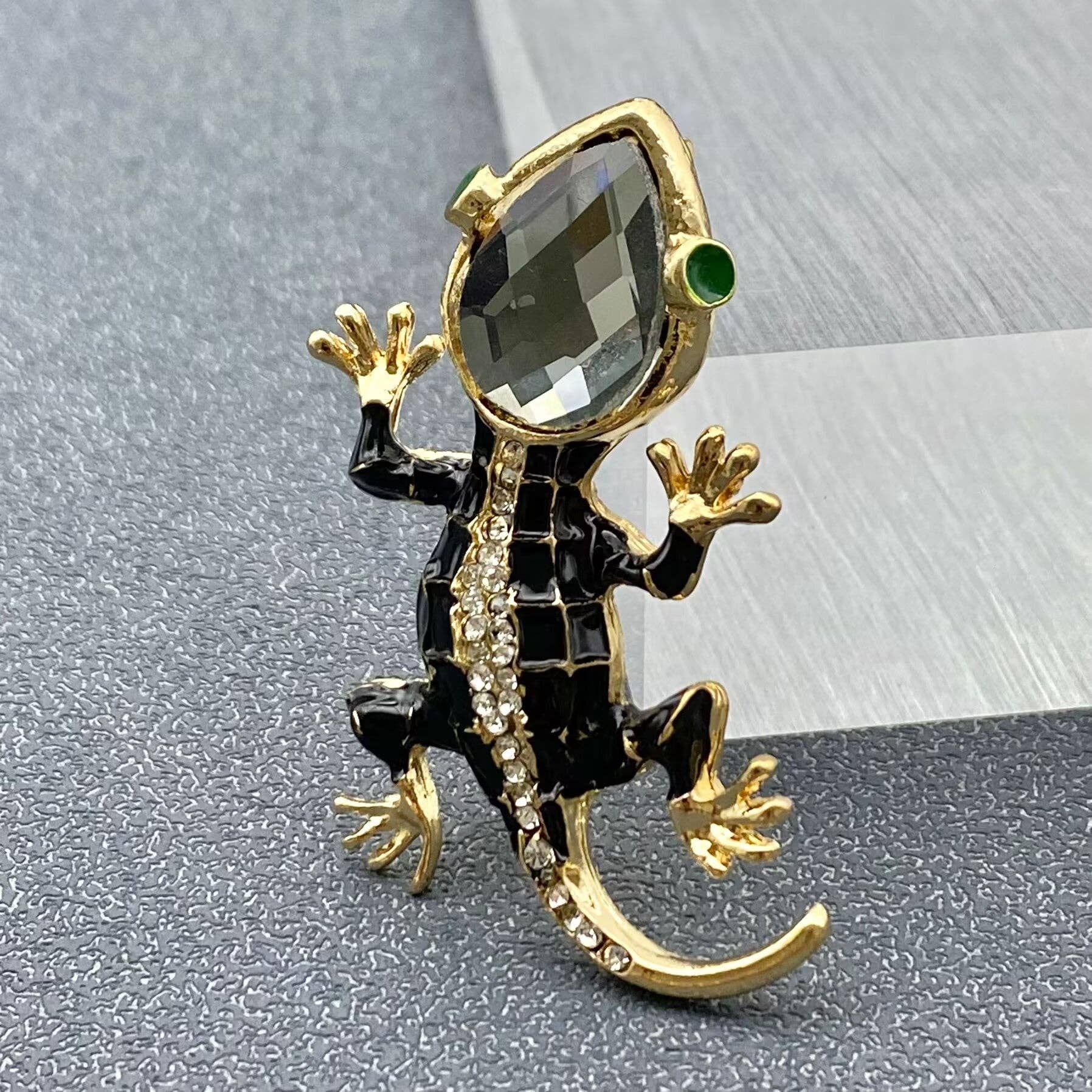 Rhinestone Black Enamel Gecko Brooch