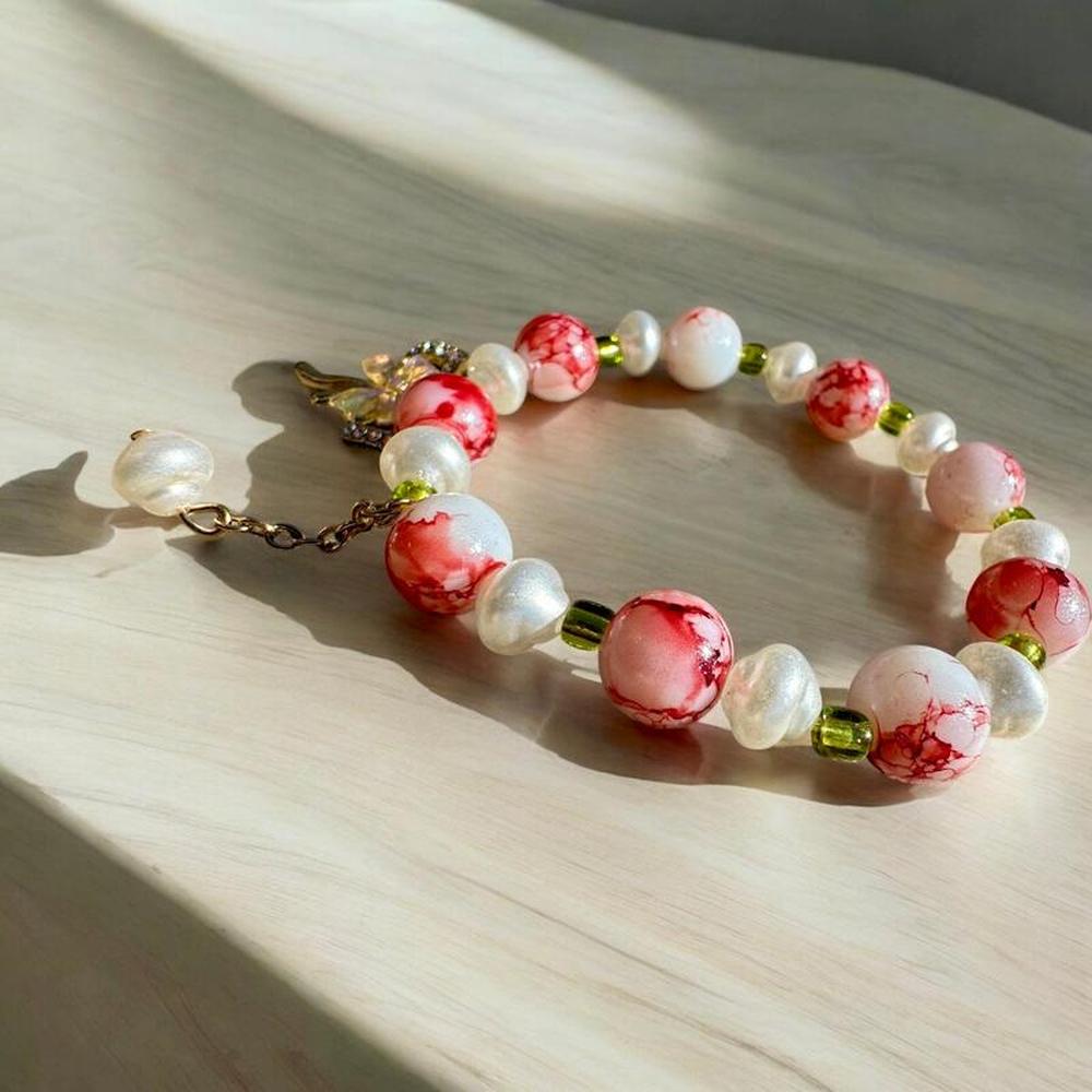 Pink & White Floral Beaded Charm Bracelet