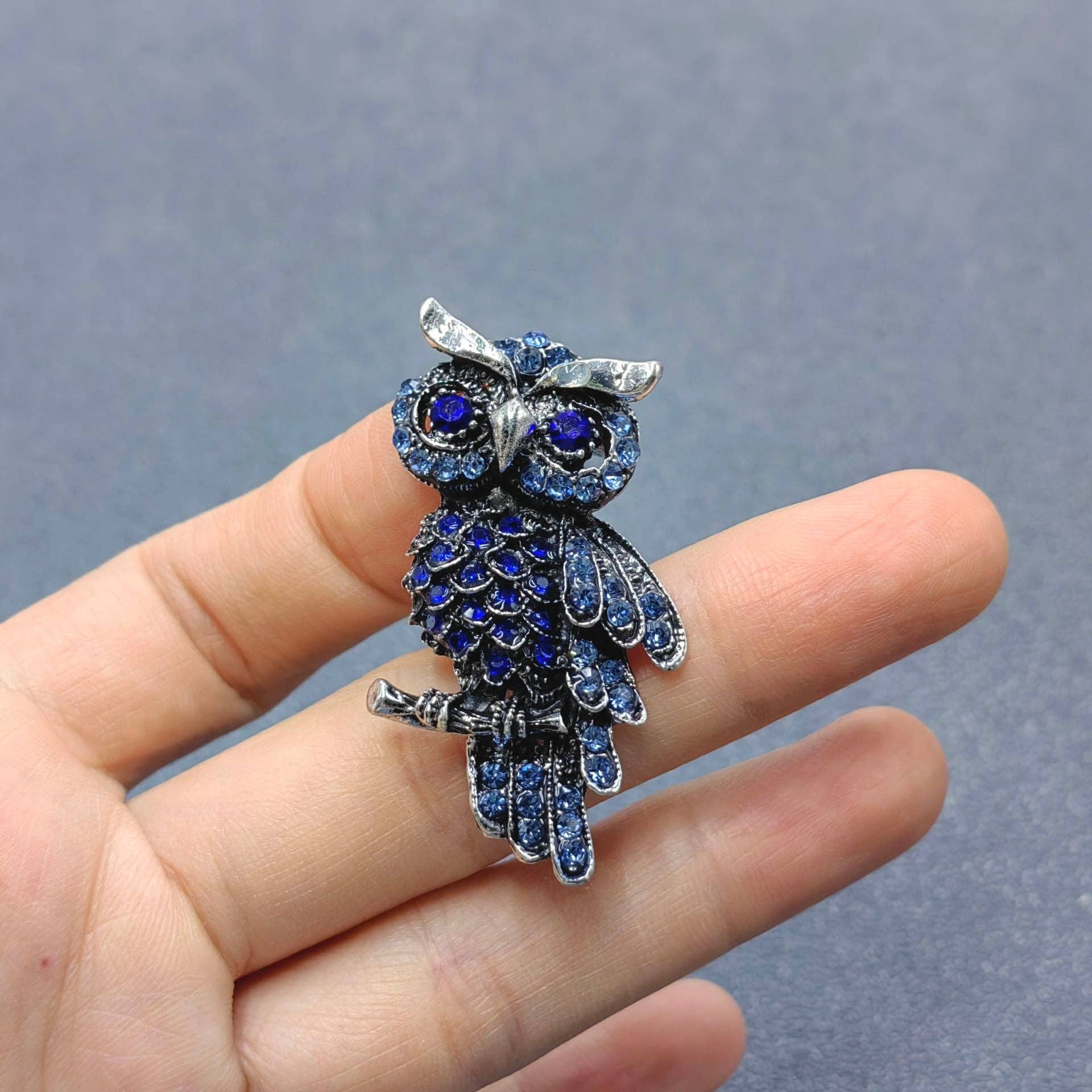 Rhinestone Owl Brooch: Blue