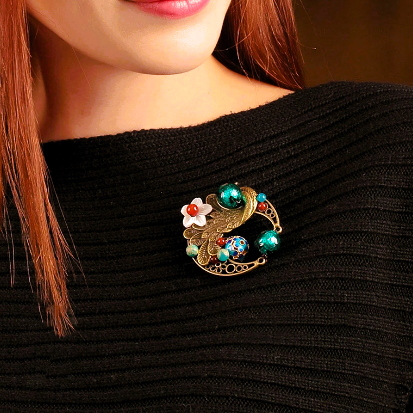 The Brooch Nook
