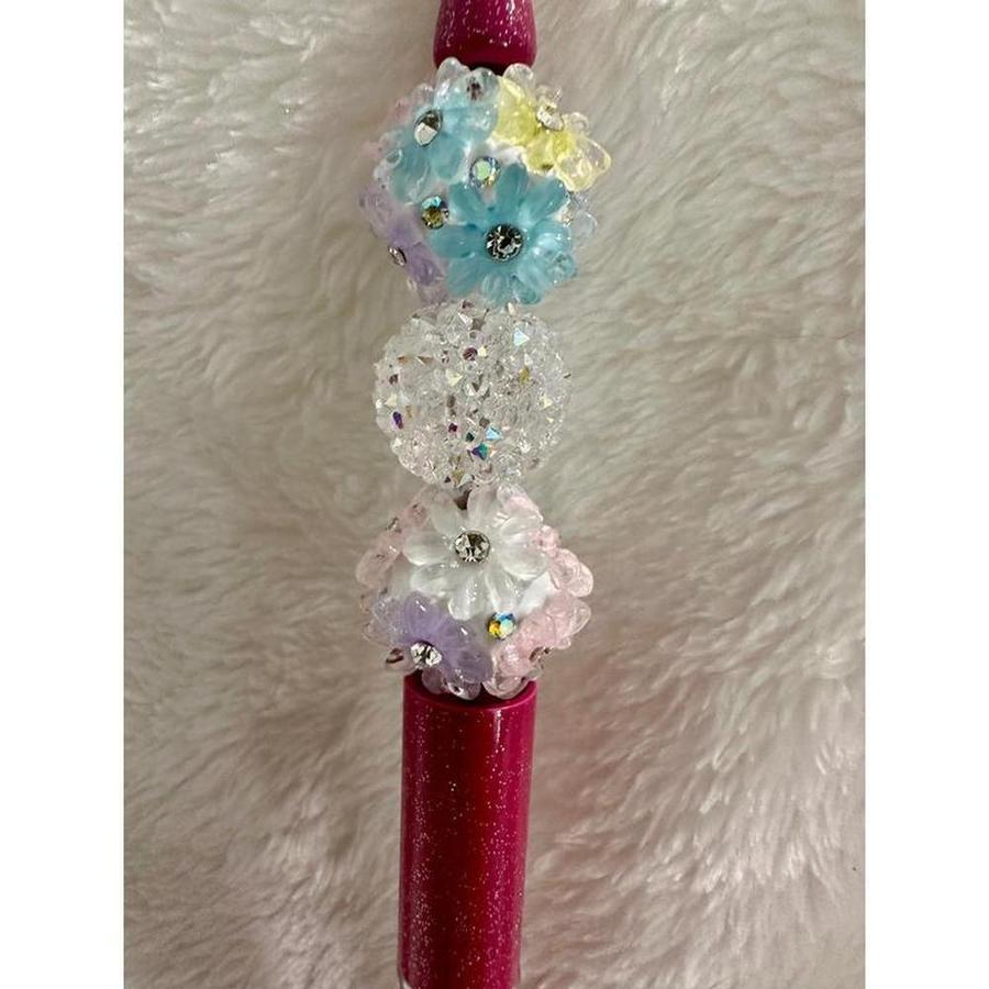 'Pretty In Pink' Carved Flower Beaded Pen
